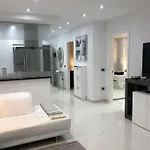 아파트 Con Impresionantes Vistas Y Piscina 아데제