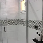 아파트 Con Impresionantes Vistas Y Piscina 아데제