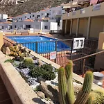 Con Impresionantes Vistas Y Piscina 아파트