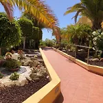 Con Impresionantes Vistas Y Piscina 아파트 *