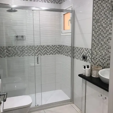 Con Impresionantes Vistas Y Piscina Apartamento