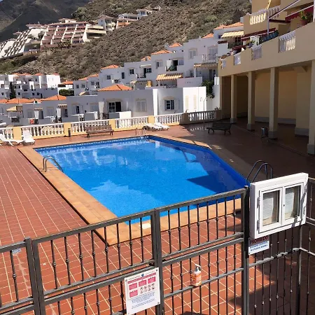 Con Impresionantes Vistas Y Piscina