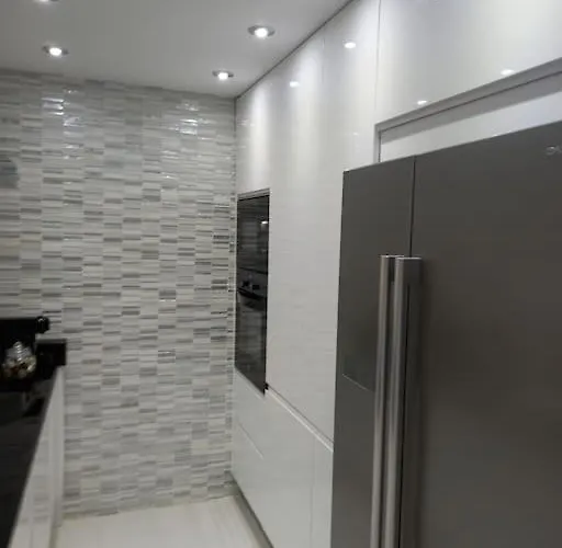 Con Impresionantes Vistas Y Piscina