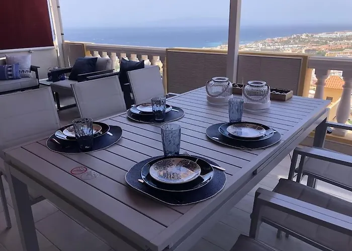 Apartamento Con Impresionantes Vistas Y Piscina *