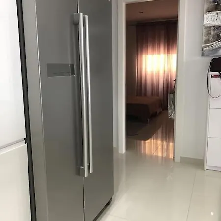 아파트 Con Impresionantes Vistas Y Piscina 아데제