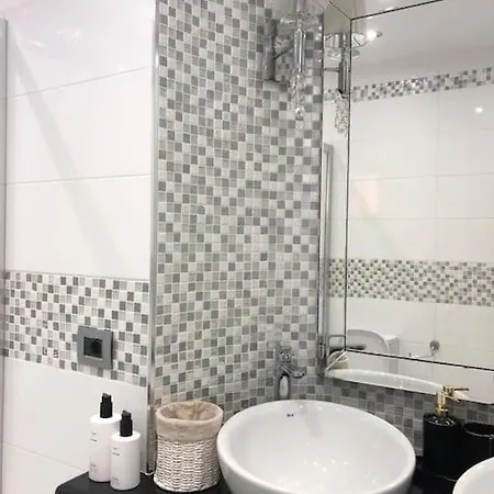 Con Impresionantes Vistas Y Piscina * Адехе