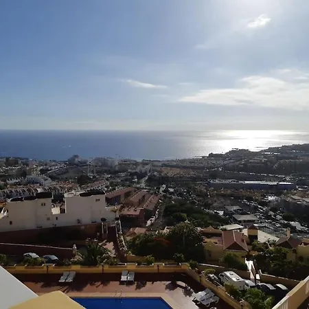 아파트 Con Impresionantes Vistas Y Piscina *