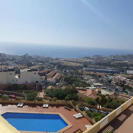 Con Impresionantes Vistas Y Piscina *