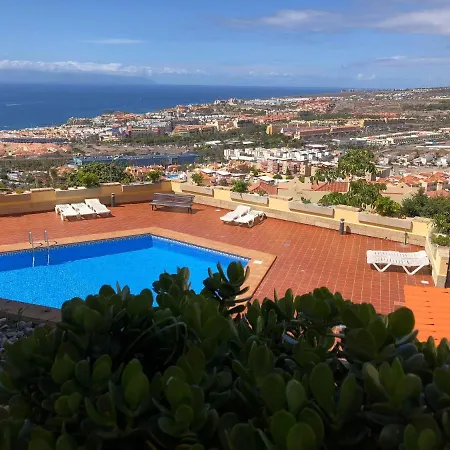 아파트 Con Impresionantes Vistas Y Piscina *