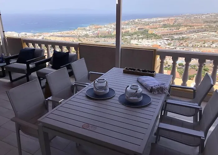 Con Impresionantes Vistas Y Piscina Costa Adeje