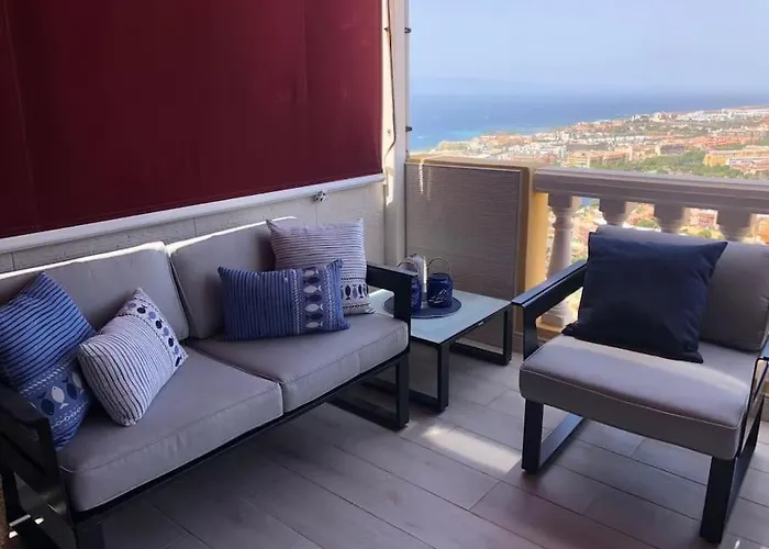 Con Impresionantes Vistas Y Piscina *