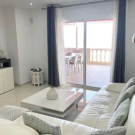 Con Impresionantes Vistas Y Piscina Apartament