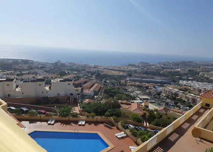 Con Impresionantes Vistas Y Piscina *